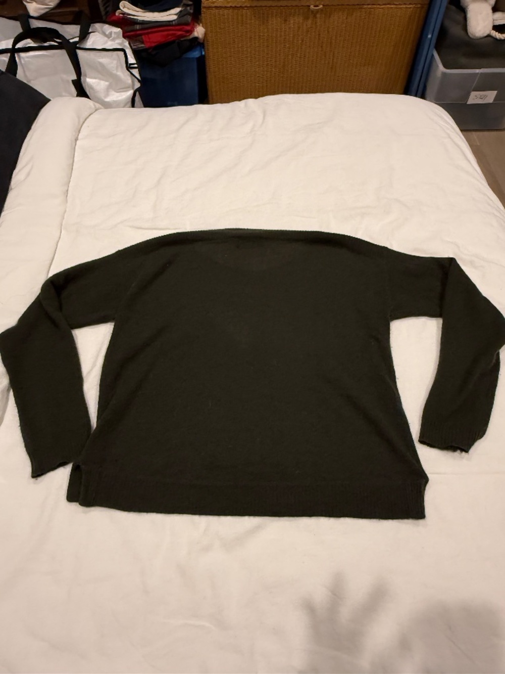 Line. (Women's L) - Picture 9 of 12